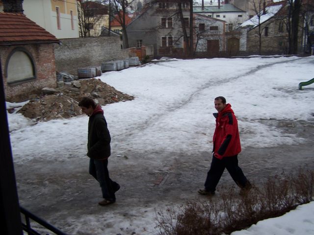 Zav��t okno.
